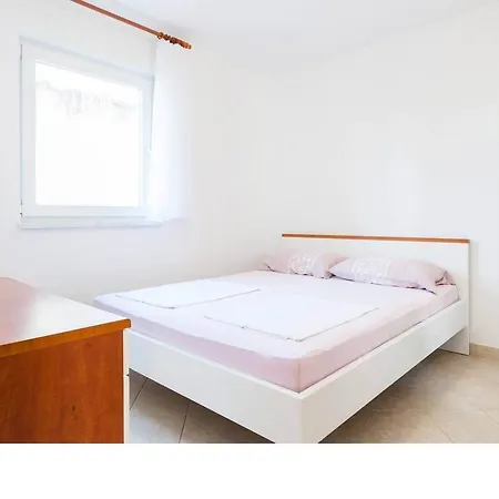 Mir Apartment